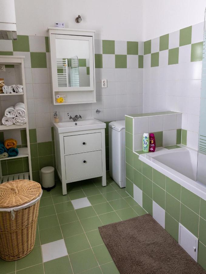 Republic Apartman Daire Baja Dış mekan fotoğraf