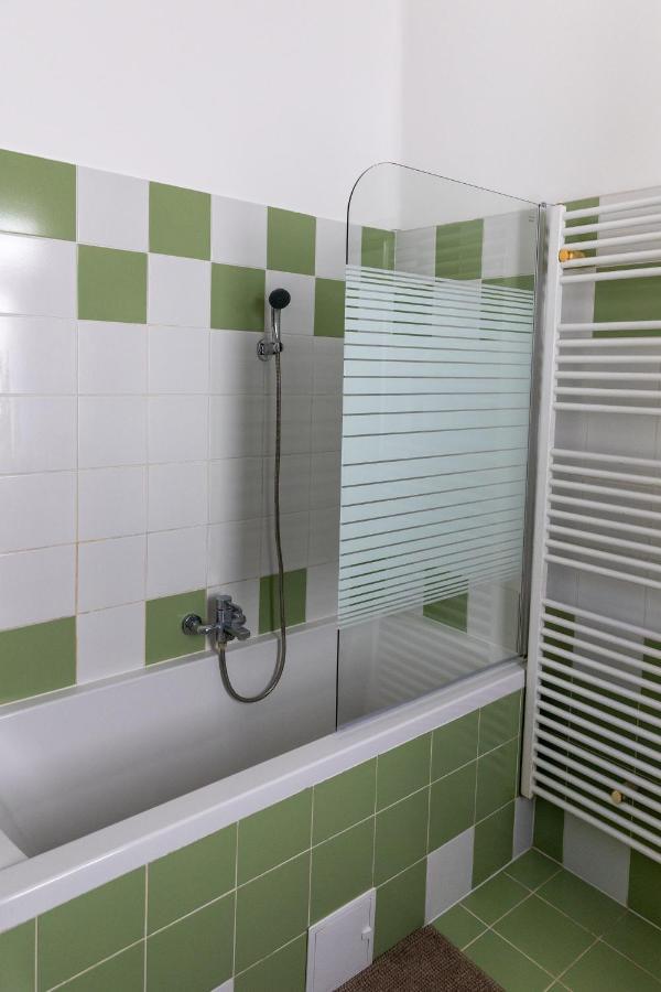 Republic Apartman Daire Baja Dış mekan fotoğraf