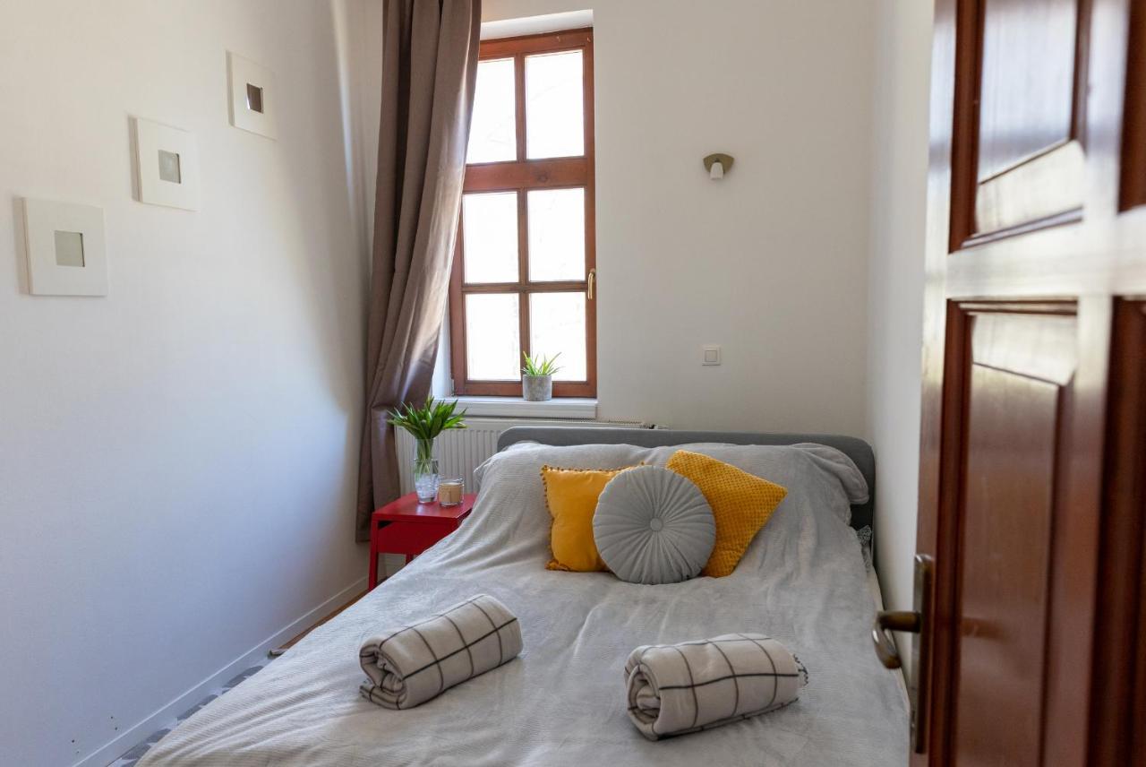 Republic Apartman Daire Baja Dış mekan fotoğraf
